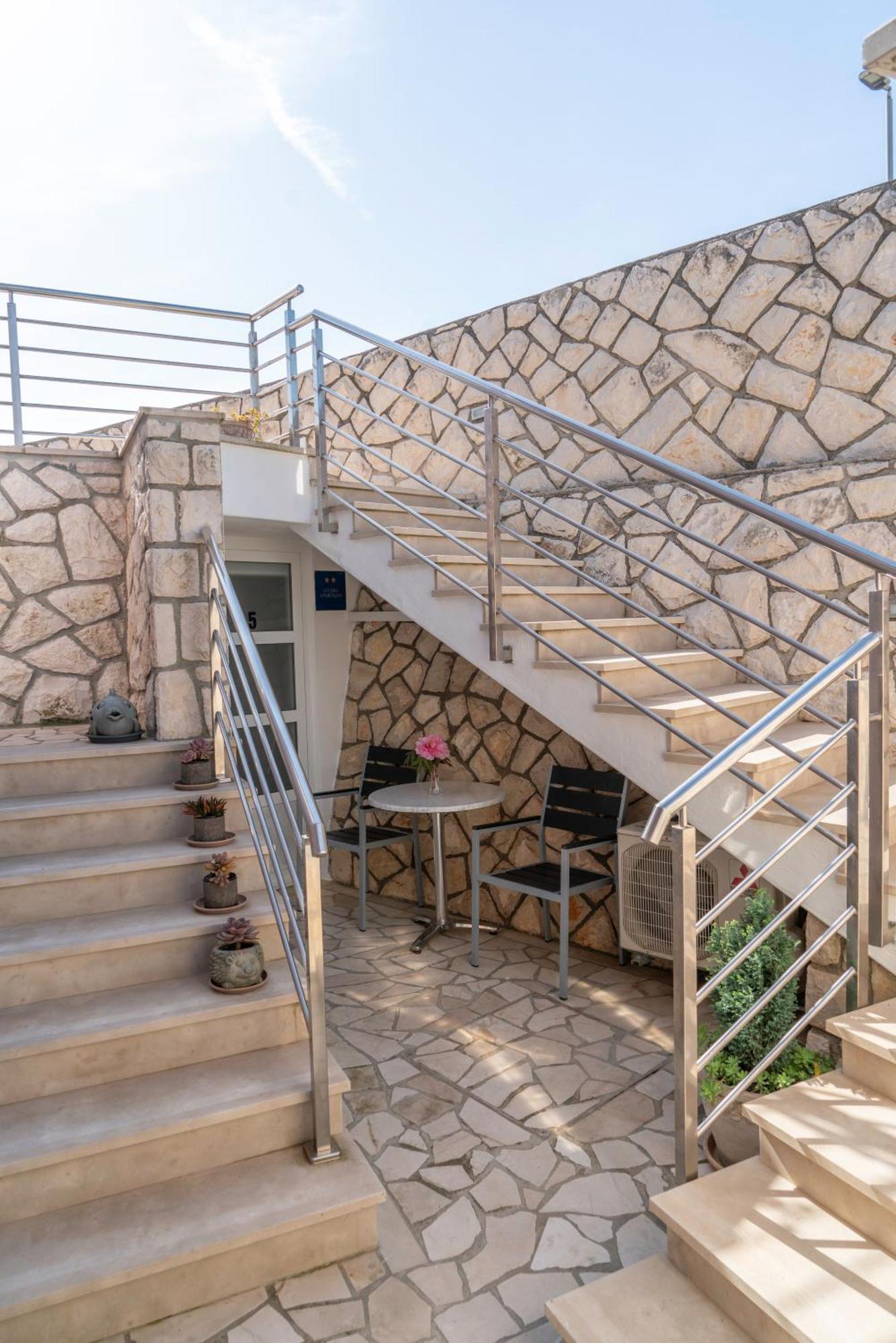Apartments Lila Cres Rom bilde