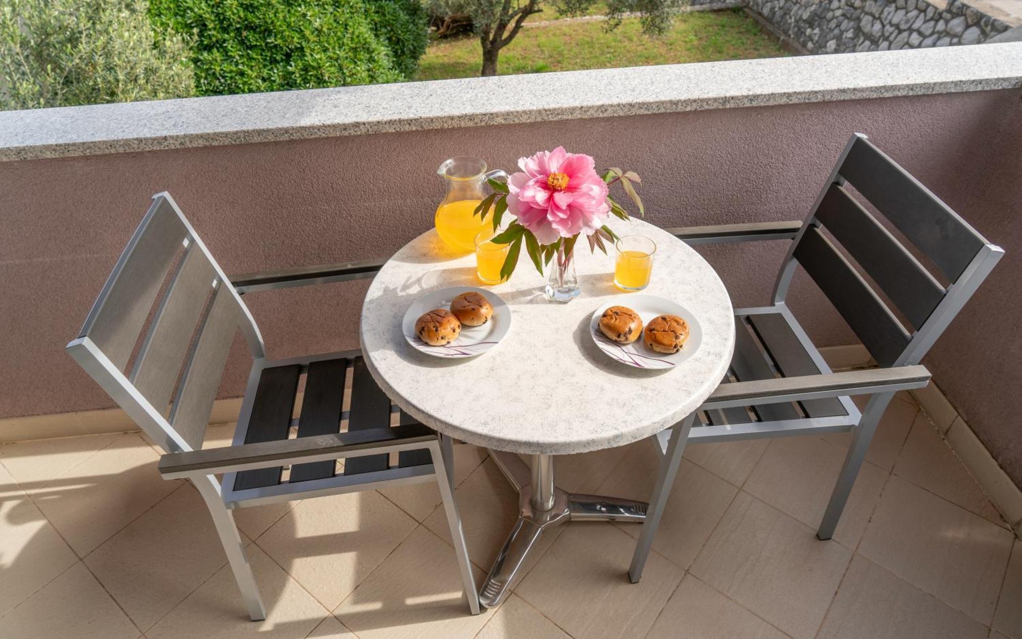 Apartments Lila Cres Rom bilde